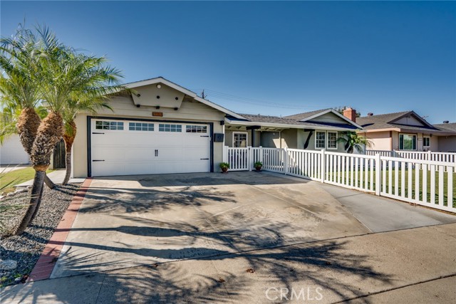 MLS #OC25250712 image #1