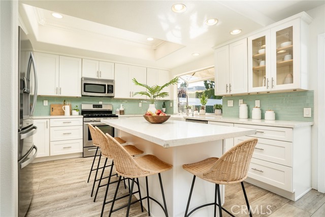 MLS #OC25250712 image #12