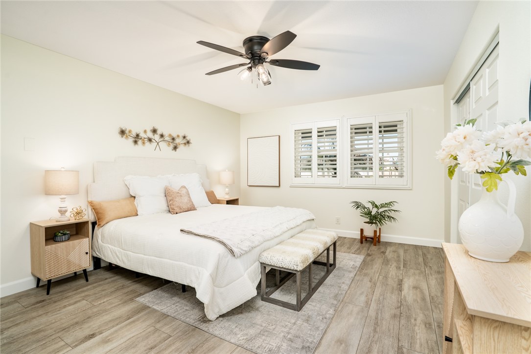 MLS #OC25250712 image #17