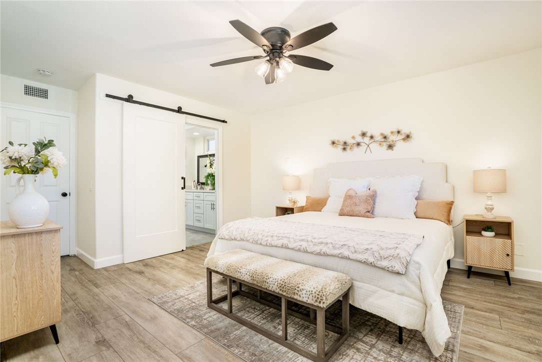 MLS #OC25250712 image #18