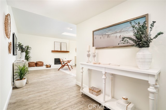 MLS #OC25250712 image #8