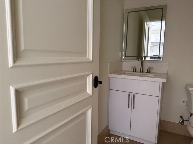 MLS #OC25250725 image #4