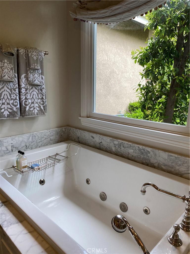 MLS #OC25250744 image #18