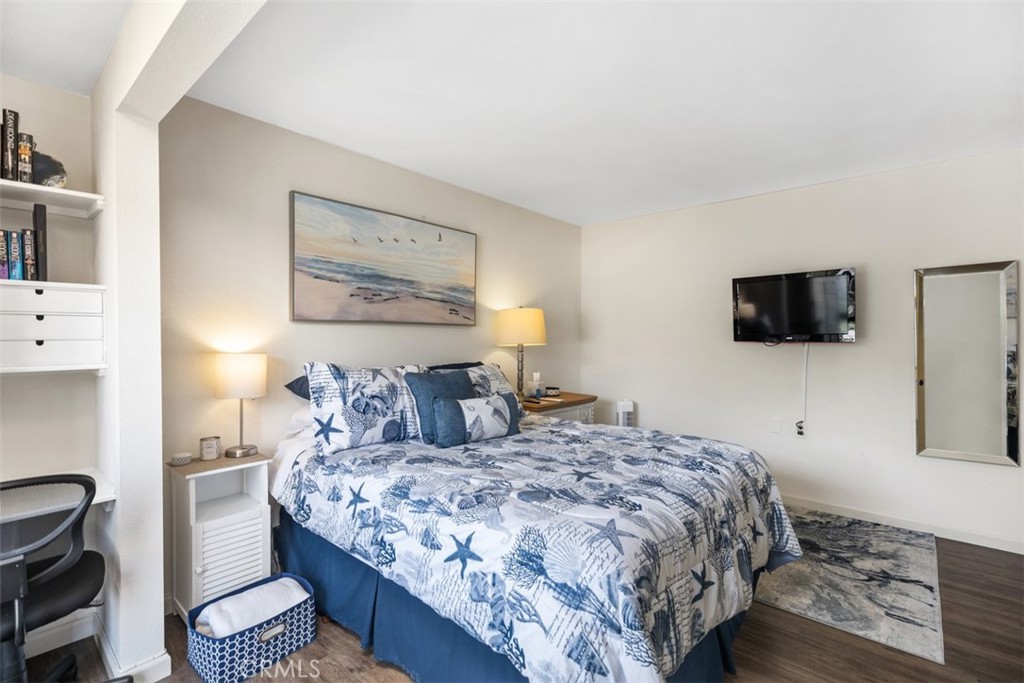 MLS #OC25250758 image #23