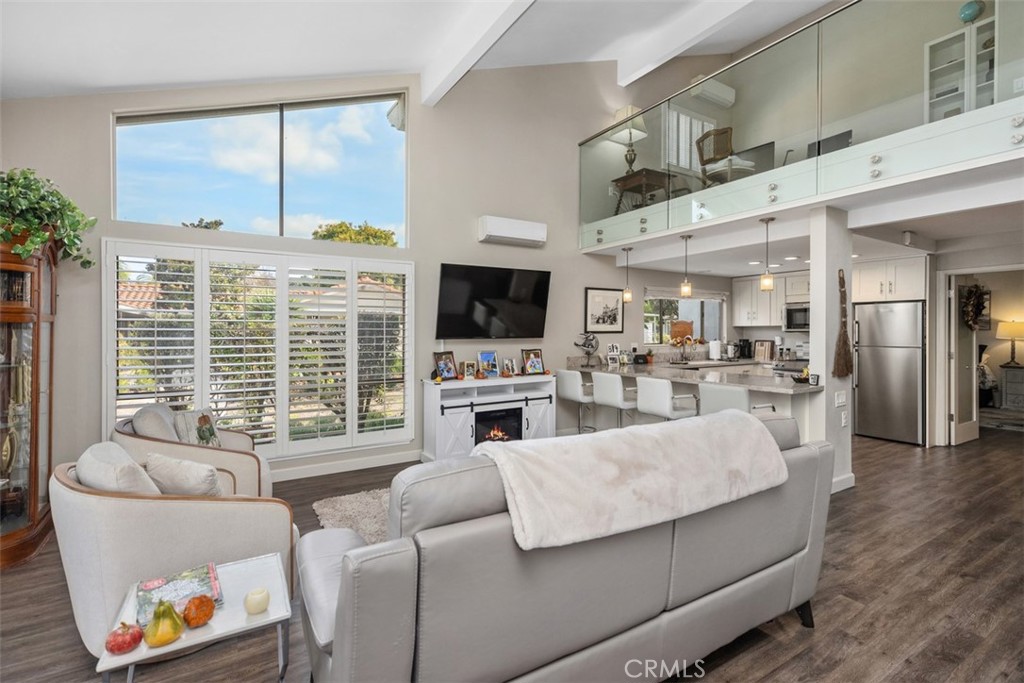 MLS #OC25250758 image #6