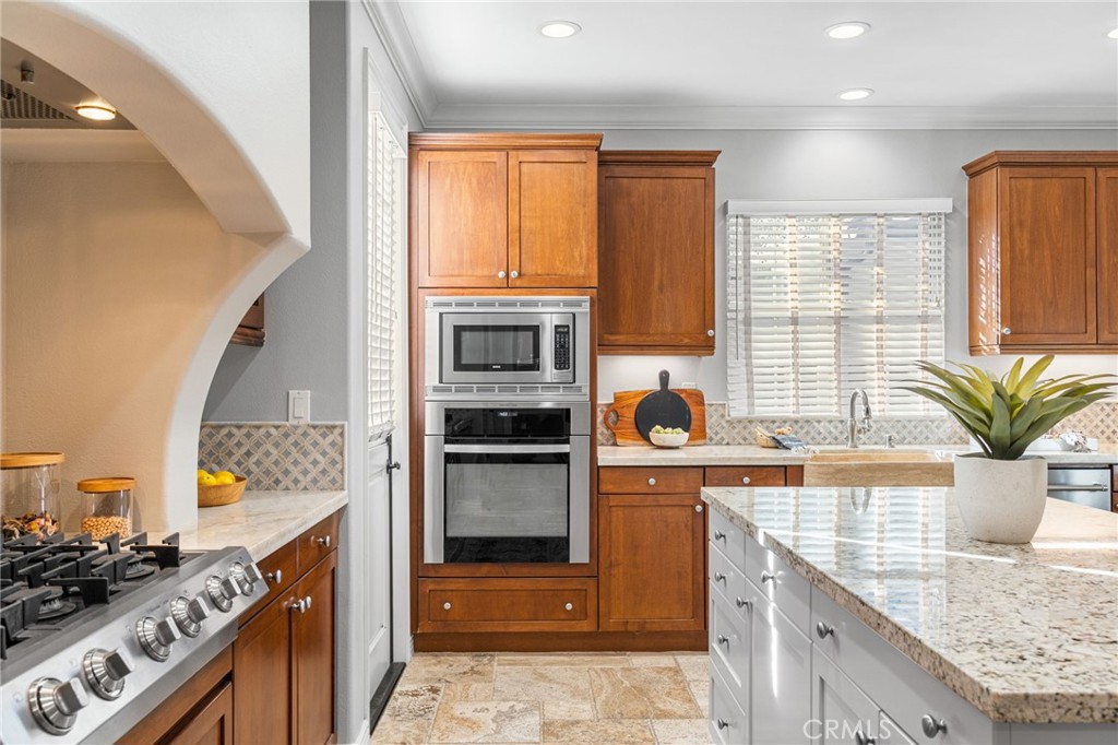 MLS #OC25250779 image #15