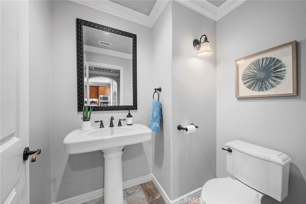 MLS #OC25250779 image #17