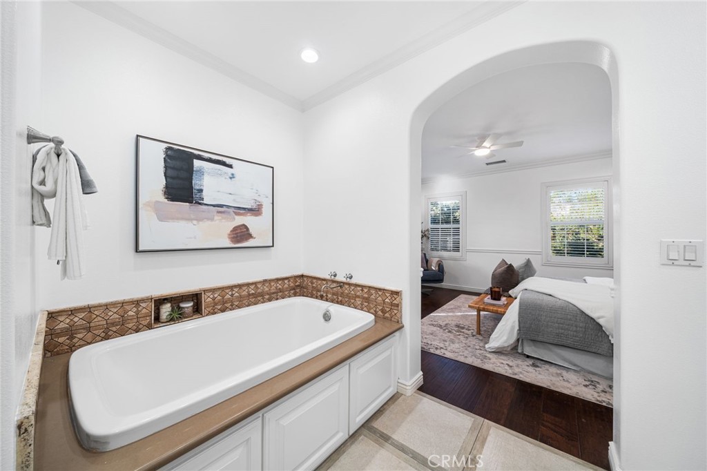 MLS #OC25250779 image #25