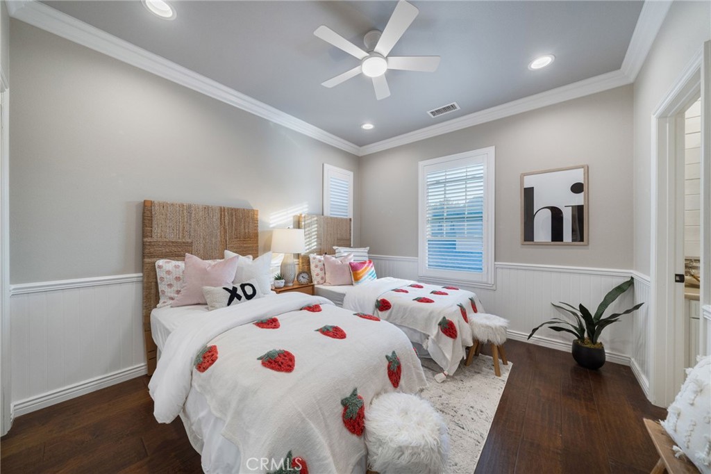 MLS #OC25250779 image #35