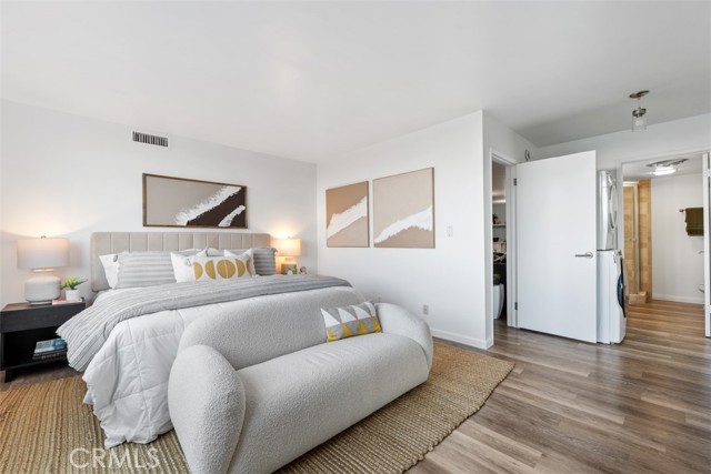 MLS #OC25250784 image #22