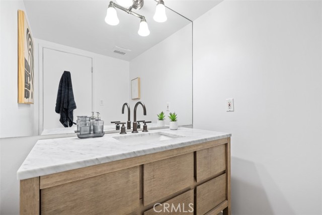 MLS #OC25250784 image #27