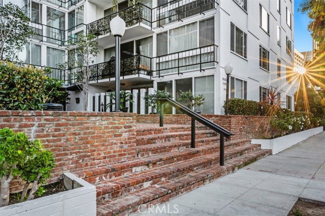 MLS #OC25250784 image #30