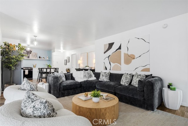 MLS #OC25250784 image #5