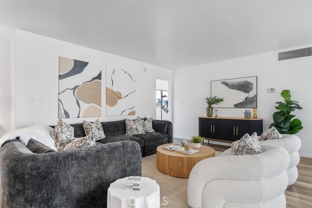 MLS #OC25250784 image #6