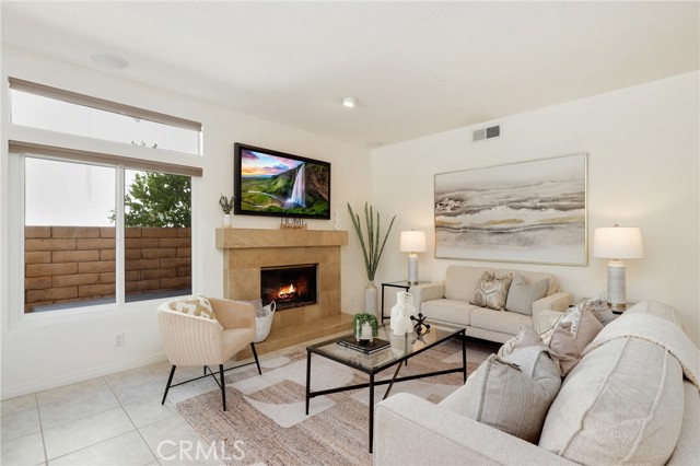 MLS #OC25250797 image #10