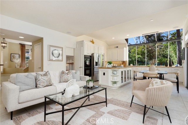 MLS #OC25250797 image #12