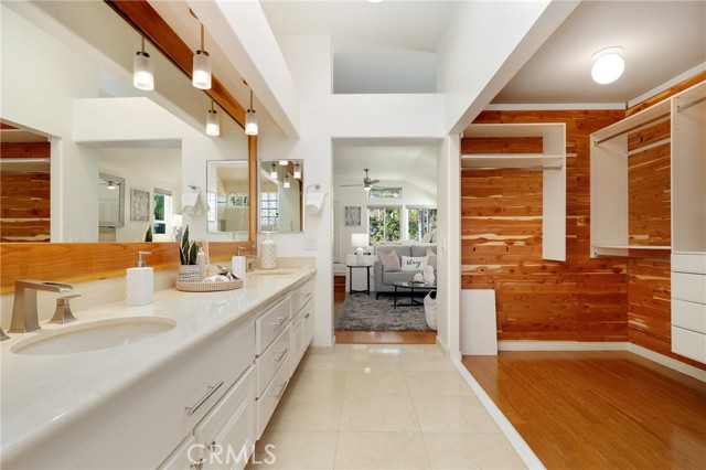 MLS #OC25250797 image #30