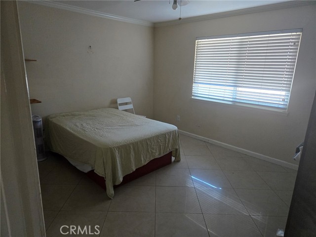 MLS #OC25250825 image #9