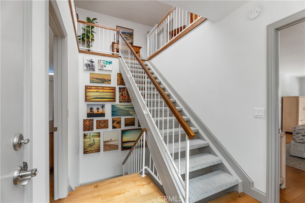 MLS #OC25250843 image #4