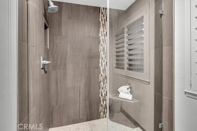 MLS #OC25250846 image #27