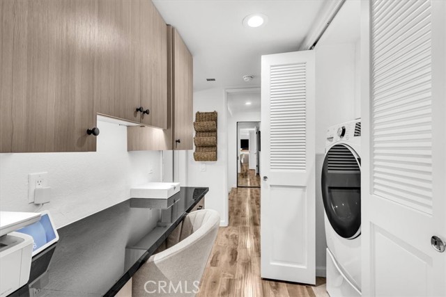 MLS #OC25250846 image #33