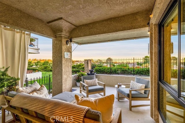 MLS #OC25250846 image #4