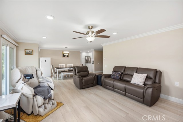 MLS #OC25250868 image #15