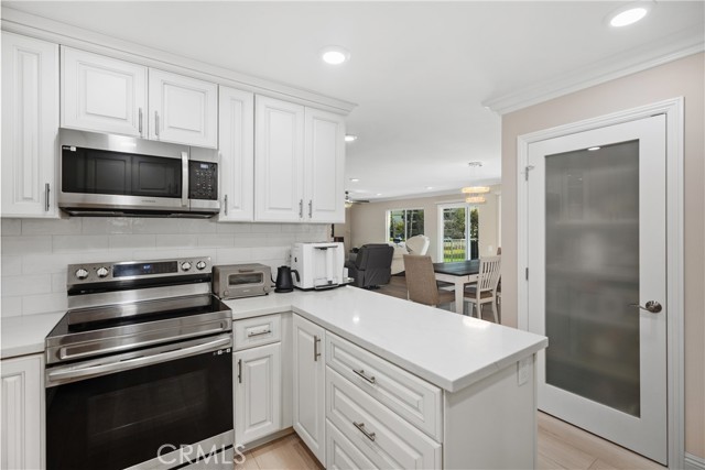 MLS #OC25250868 image #23