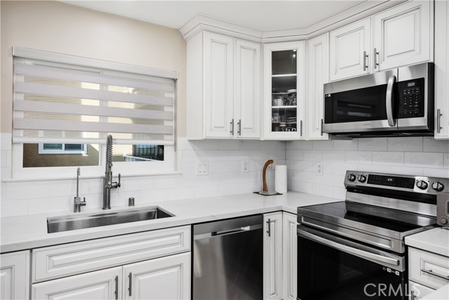 MLS #OC25250868 image #24