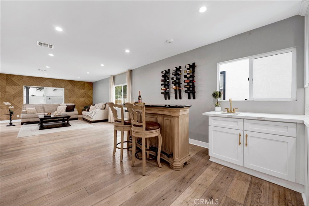 MLS #OC25250905 image #10