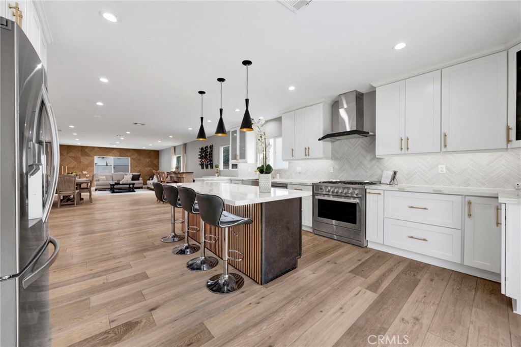 MLS #OC25250905 image #11