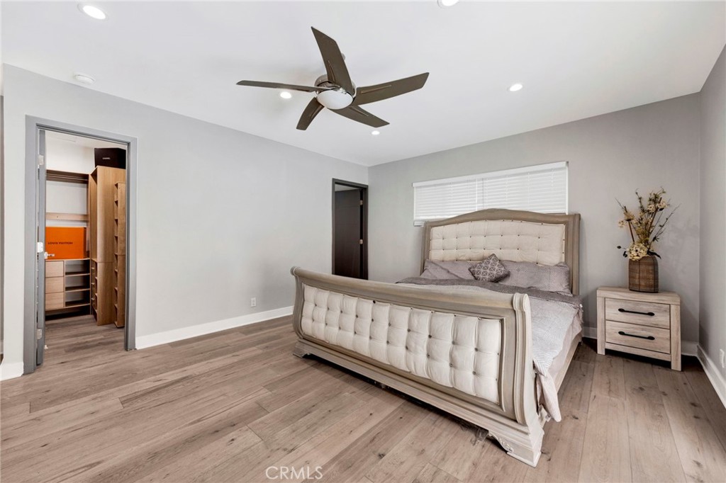 MLS #OC25250905 image #12