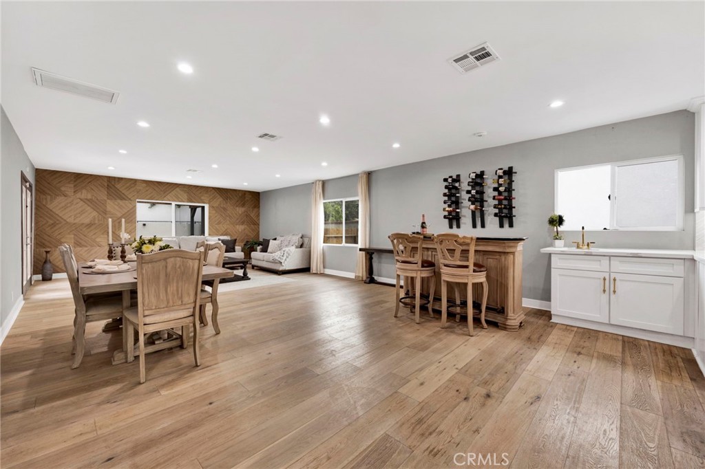 MLS #OC25250905 image #6