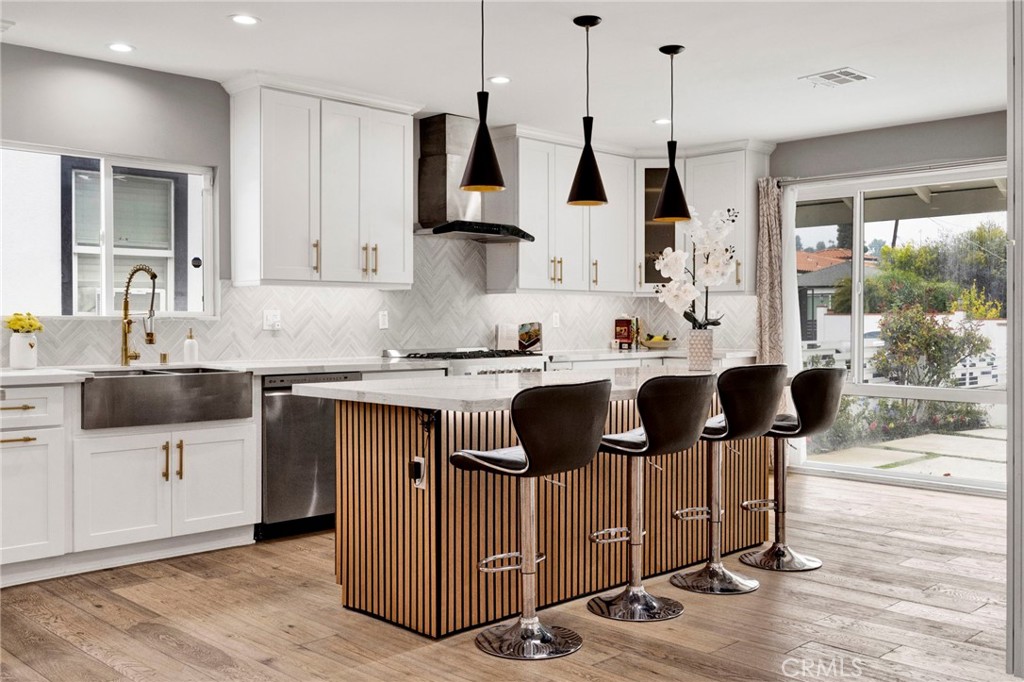 MLS #OC25250905 image #8