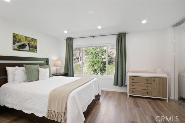 MLS #OC25250949 image #16