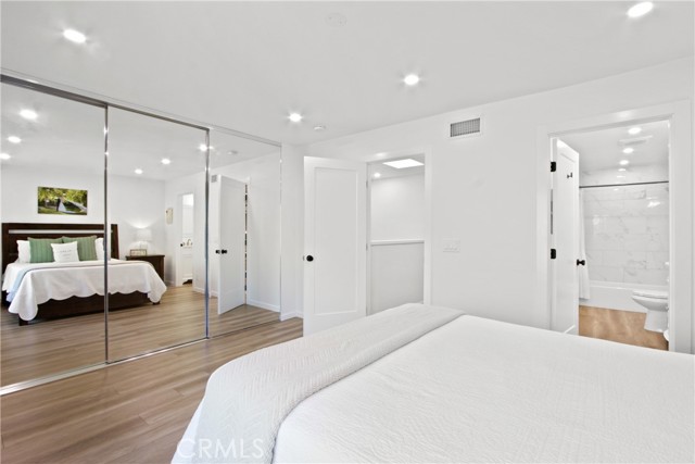 MLS #OC25250949 image #17