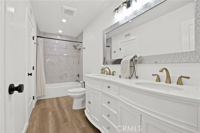 MLS #OC25250949 image #19