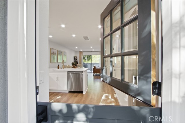 MLS #OC25250949 image #3