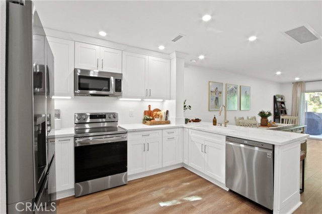 MLS #OC25250949 image #4