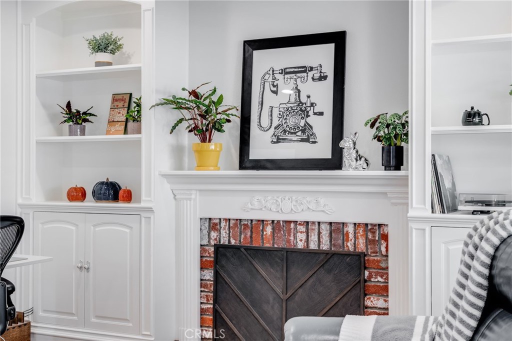 MLS #OC25250983 image #19