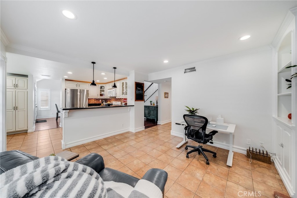 MLS #OC25250983 image #22