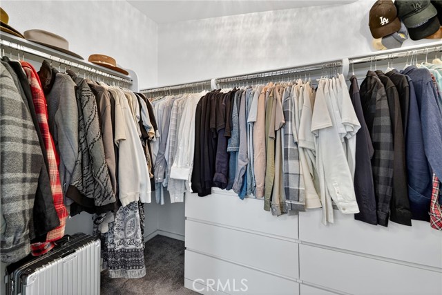 MLS #OC25250996 image #17