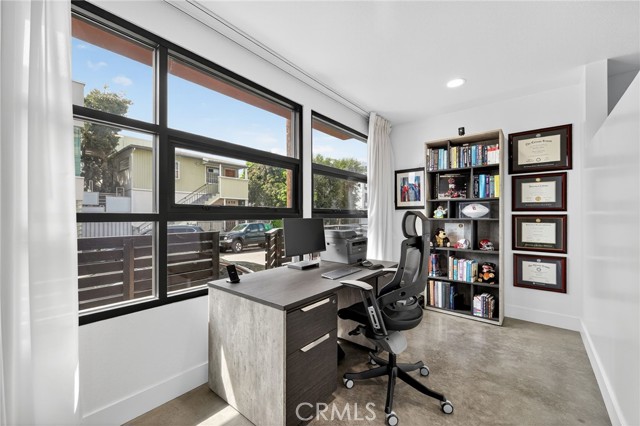 MLS #OC25250996 image #18