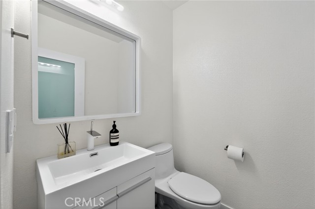 MLS #OC25250996 image #22