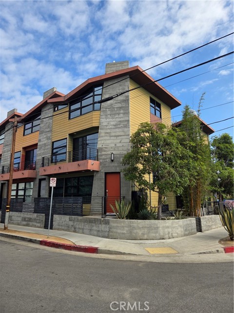 MLS #OC25250996 image #27