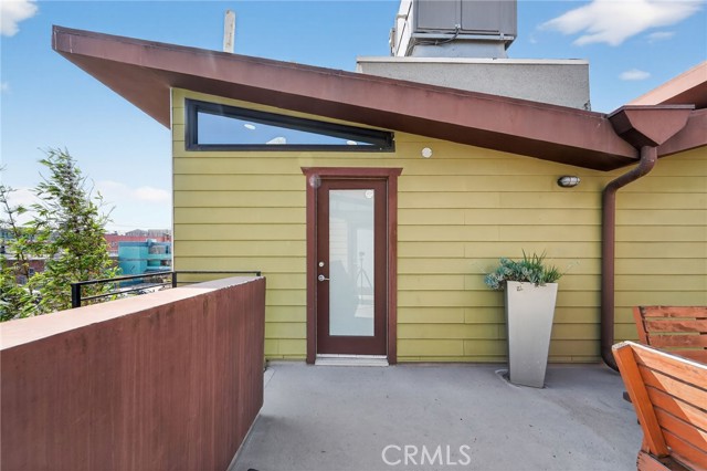 MLS #OC25250996 image #30