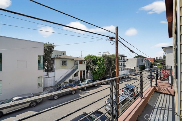 MLS #OC25250996 image #31