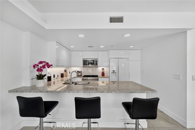 MLS #OC25250996 image #6