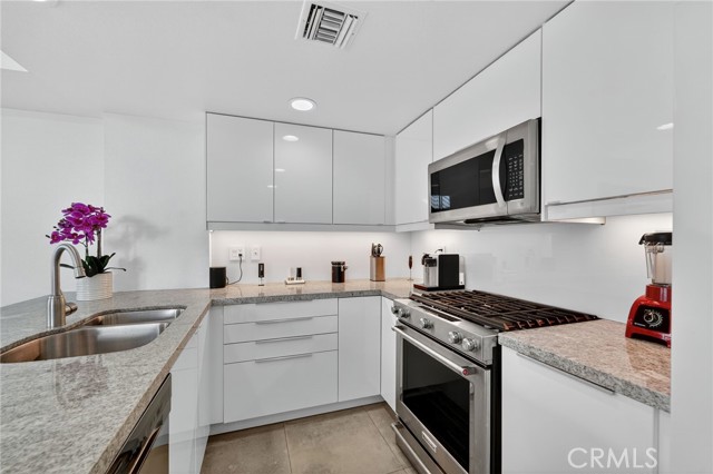 MLS #OC25250996 image #7