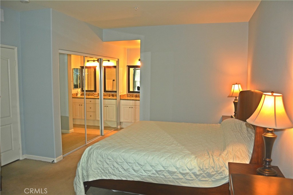 MLS #OC25251058 image #2